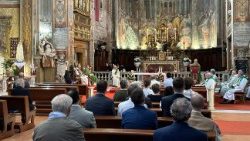 Spotkanie rozpoczęło sie uroczystą Mszą św. w kościele Santo Spirito in Sasia