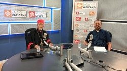 Fuatilia habari za  Radio Vatican katika vyombo vyote na masafa mafupi.