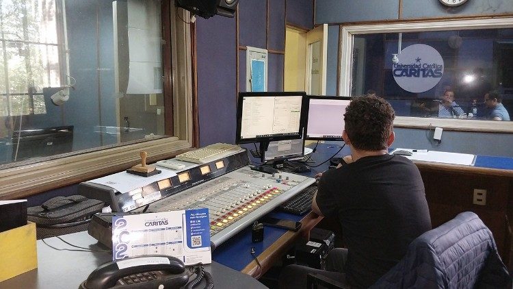 Radio Cáritas, Universidad Católica, Asunción, Paraguay.