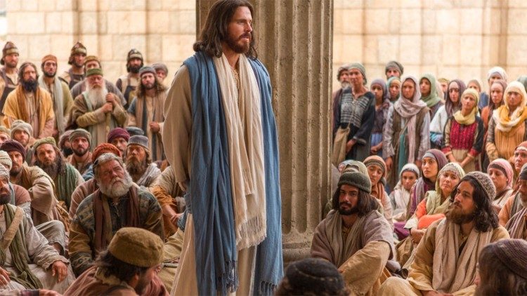 படிப்பினைகள் வழங்கும் இயேசு 