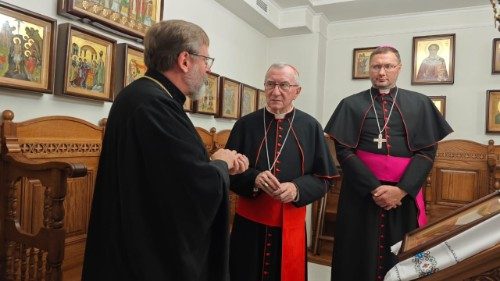 Parolin: la mia presenza in Ucraina, portare “dal vivo” la vicinanza del Papa