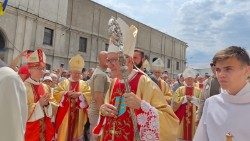 2024.07.24 Cardinale Parolin a Berdychiv. Conclusione della celebrazione