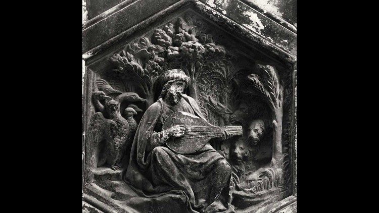 Andrea Pisano - Luca della Robbia,  Orfeo che incanta gli animali, Campanile di Giotto, lato nord, primo registro, ora al Museo dell'Opera del Duomo di Firenze &copy;Fondazione Zeri