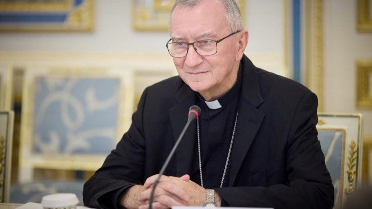 Kardinali Pietro Parolin Katibu wa Vatican.