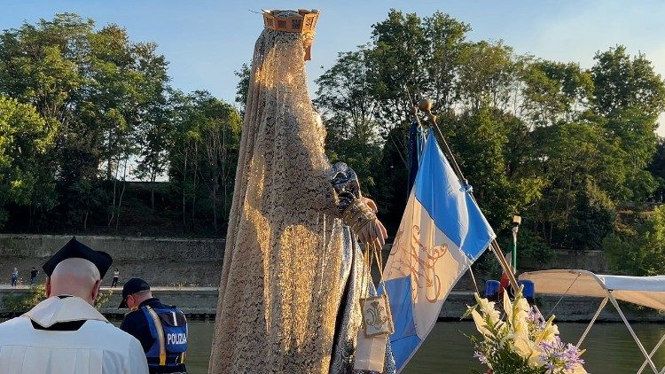 Processione della Madonna del Carmine "fiumarola"
