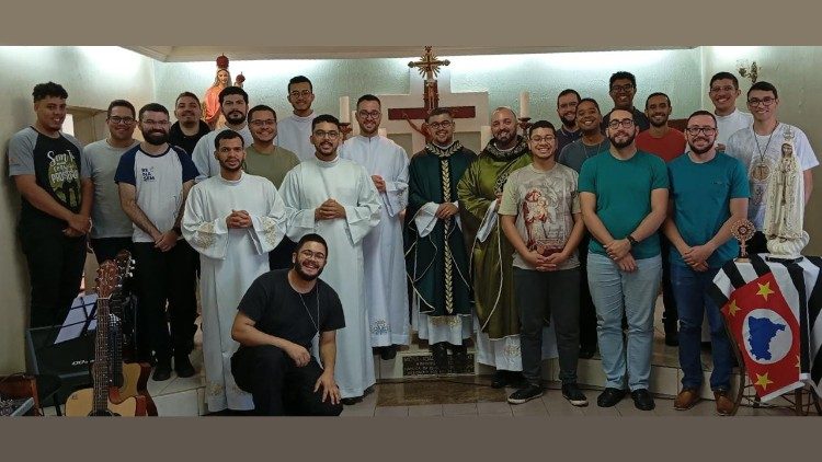  Missa de encerramento do retiro da Coordenação  37ª Edição do RENASEM SP,  presidida pelo Pe. William Da Silva Lima e Pe. Flávio Ferreira Pestana. (Foto: seminarista Flávio)