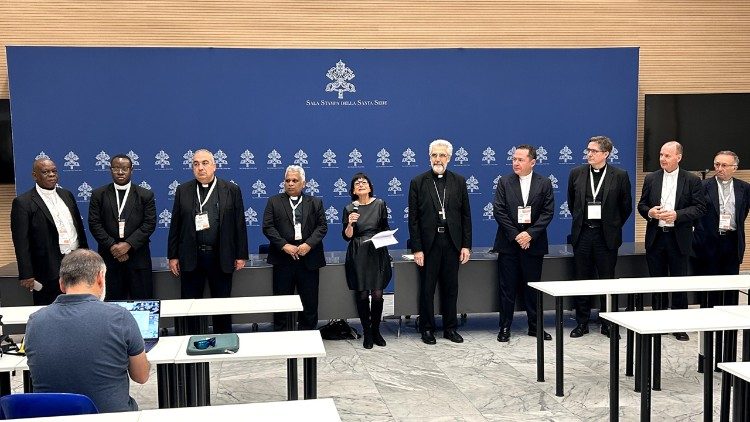 Conferencia de Prensa sobre Encuentro Internacional de Párrocos