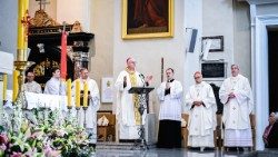 Petar Antun Rajič érsek litvániai nunciusként a vilniusi székesegyházban 