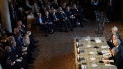 Presentación  en Venecia del libro del Papa Lucianbi "Illustrissimi” (Foto di Teresa Tseng Kuang Yi)