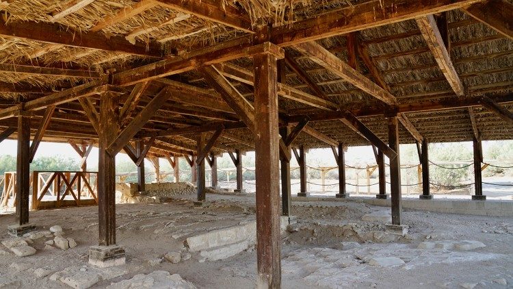 An den Heiligen Stätten in Jordanien