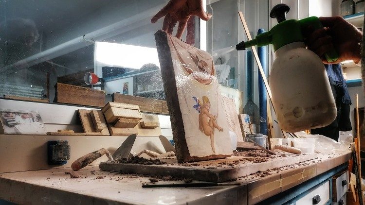  La scuola di affresco per gli stagisti dei Musei Vaticani