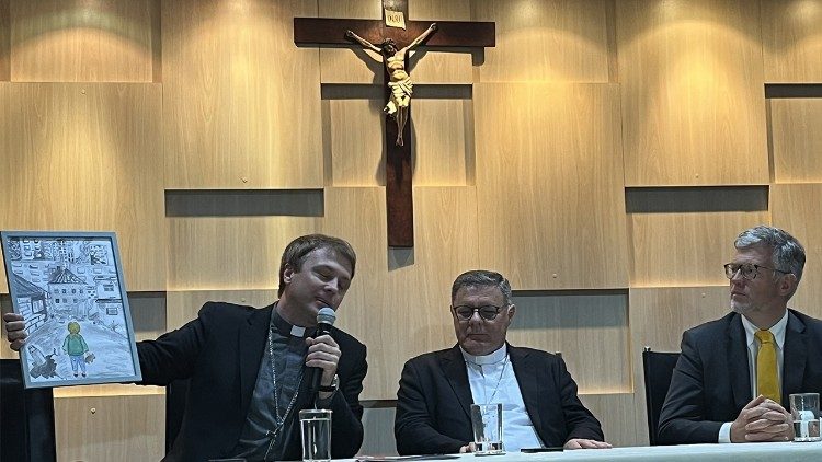 Arquidiocese de Brasília recebe bispo auxiliar de Kiev e embaixador da Ucrânia 