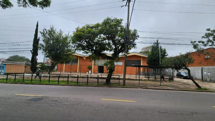 Vista da fachada da Igreja São Martinho, no Bairro Cristal, em Porto Alegre. (Foto: Maurício Salvadori)