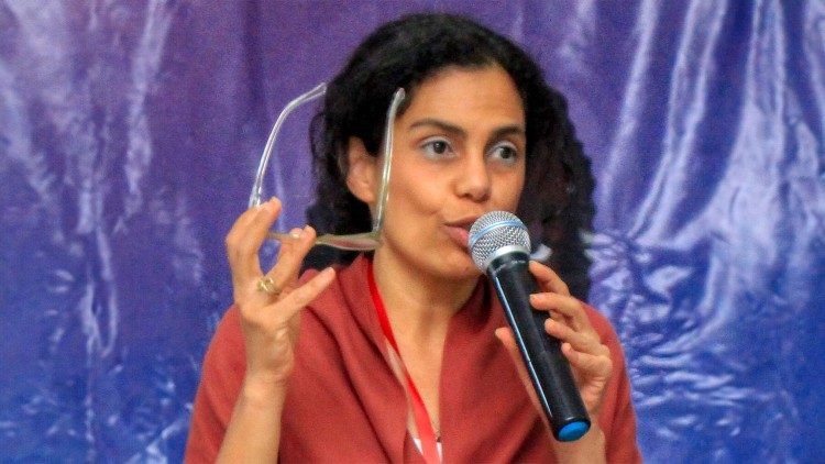 A Historiadora, Ângela Coutinho