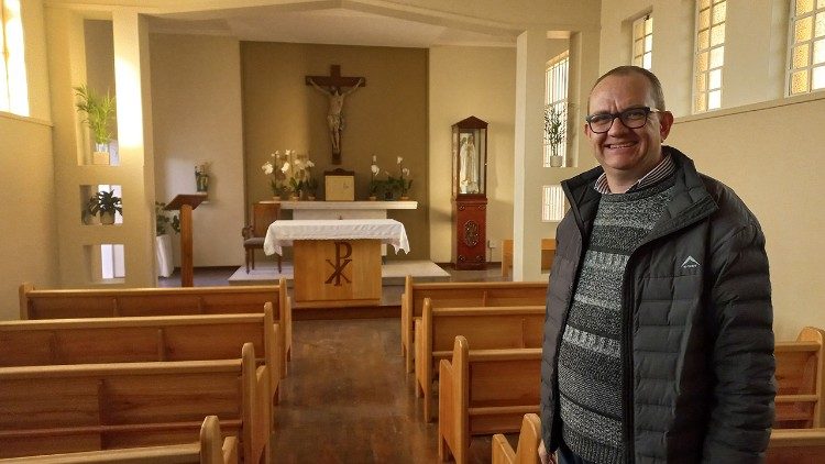 Padre Eduardo, Scabriniano, no Centro Clínico São Carlos
