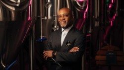 Il direttore d'orchestra ameircano William Eddins