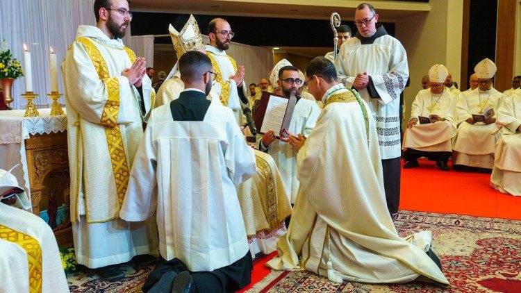 Consagração Episcopal do brasileiro frei Bruno Varriano