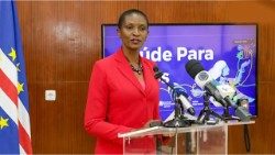 Dra. Filomena Gonçalves - Ministra da Saúde  de Capo Verde      