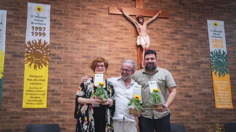 Mkazo ni kuhusu Mafundisho Jamii ya Kanisa: Utu, heshima na haki msingi