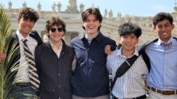 Alcuni studenti di UNIV 2024