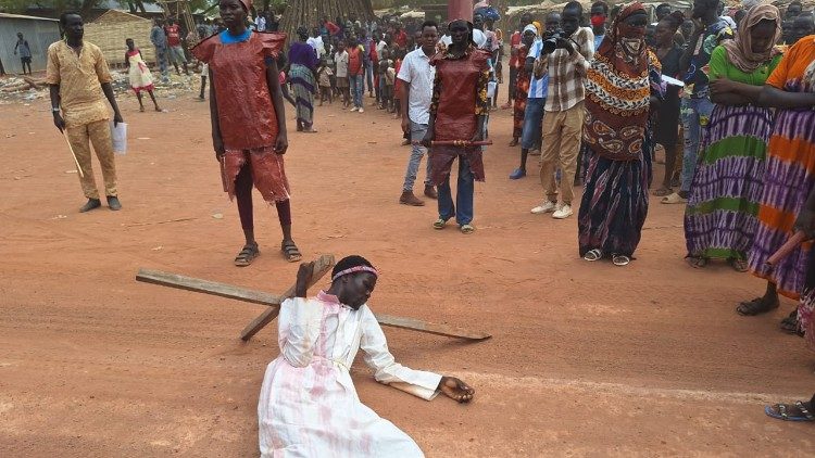 3 Jesus fällt zum ersten Mal unter dem Kreuz