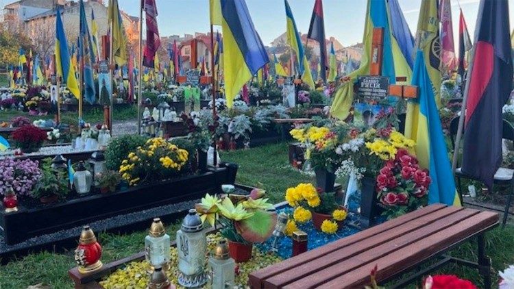 2024.11.08 Ukraine Bucha cemetery