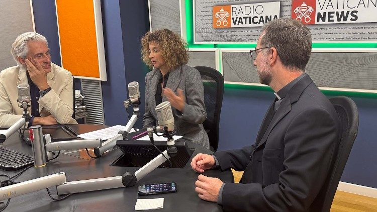 En Estudio 9 hablando sobre el video del Papa