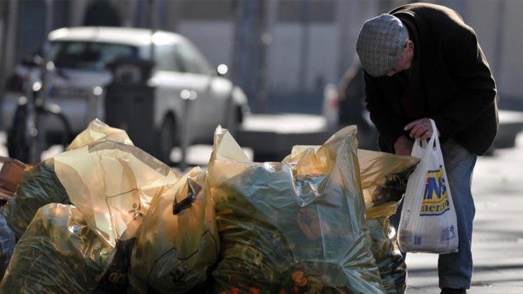 L'allarme sulla povertà alimentare in Italia