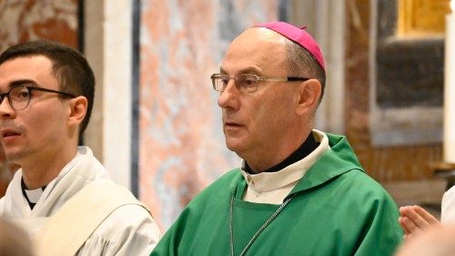 Polen: Missbrauchsbetroffene nehmen an Bischofssitzung teil