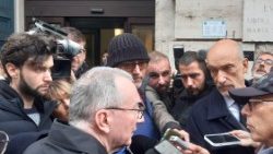 Kardinal Pietro Parolin beantwortet Journalistenfragen (Archivbild)