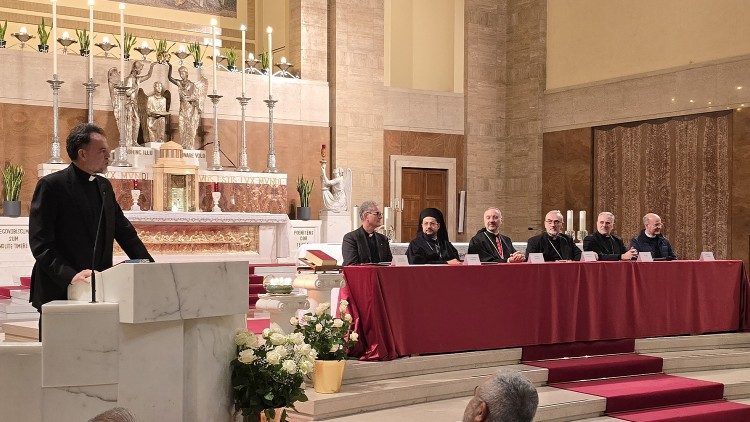 Outro momento da apresentação da nova versão da Bíblia em árabe