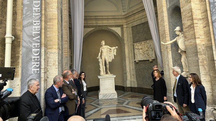 L'inaugurazione del restauro dell'Apollo Belvedere