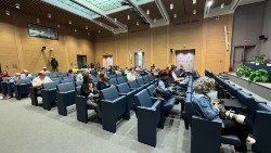 Брыфінг  у Зале Друку Святога Пасада. Ілюстрацыйнае фота