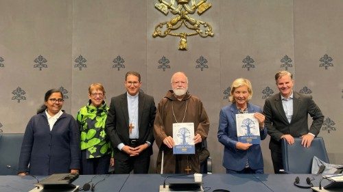 Papeška komisija za zaščito mladoletnih objavila prvo letno poročilo 