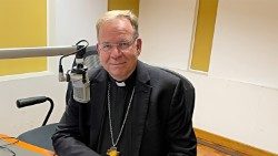 Arkivysk. G. Grušas Vatikano radijuje