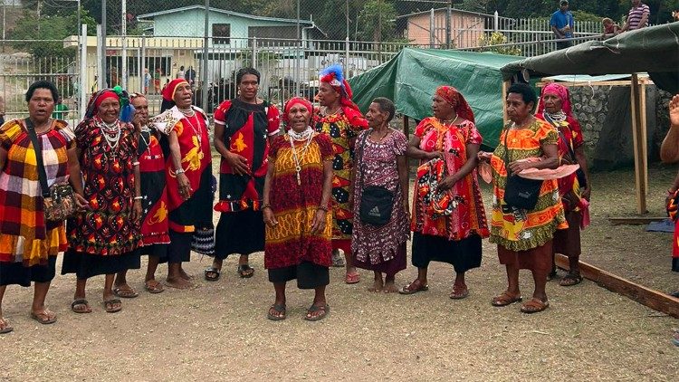 Wanawake wako tayari kumpokea Papa