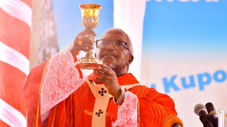 Askofu mkuu Ruwaichi awataka watanzania kujitosa katika haki