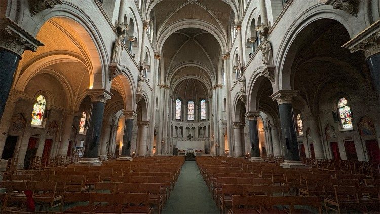 Wnętrze brukselskiej katedry