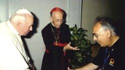 Кардынал Каміла Руіні падчас аўдыенцыі ў Яна Паўла ІІ