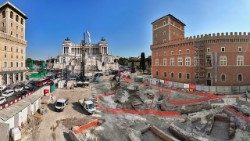 Piazza Venezia durante gli scavi archeologici condotti in occasione della costruzione della stazione della Metro C (© Soprintendenza archeologica)