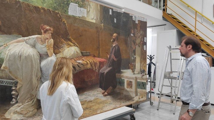 Paolo Violini con i restauratori del Laboratoriodei Musei Vaticani