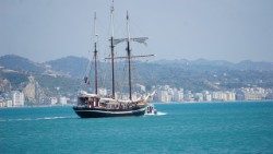 El "Bel Espoir" en el mar