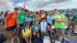 Một nhóm bạn trẻ của Roma