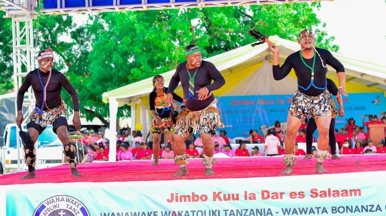 Malezi yasaidie majiundo ya mtu mzima: kiroho, kiutu na kitamaduni