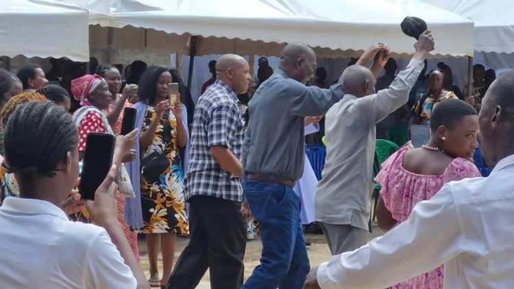 Litungu kwenda mbele ili kunogesha Jubilei ya Miaka 25 ya Upadre