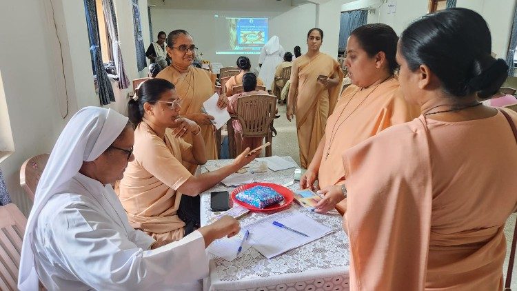 Religious sisters take part in group discussions during the Goa Regional Assembly of the Amrat Talitha Kum India Network on August 13. Photo: Sr. Molly Fernandes, SFN