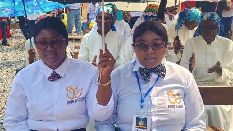 Momentos das celebrações dos 50 anos da diocese de Saurimo