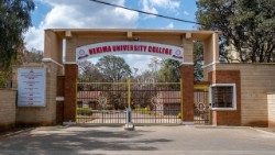 Hekima University College à Nairobi (Kenya).