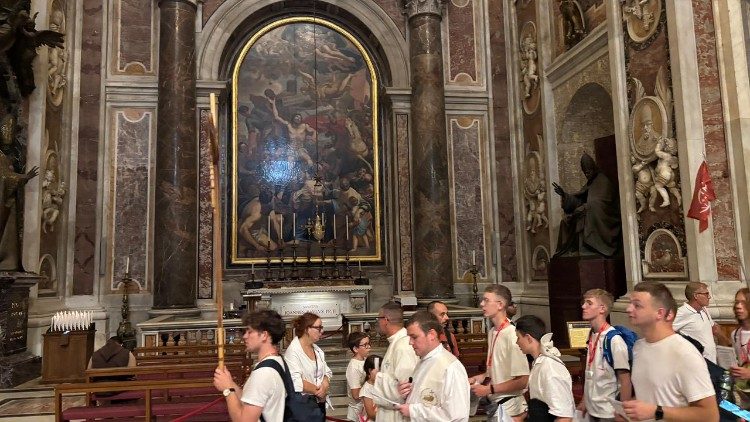 W Bazylice św. Piotra, przed grobem św. Jana Pawła II