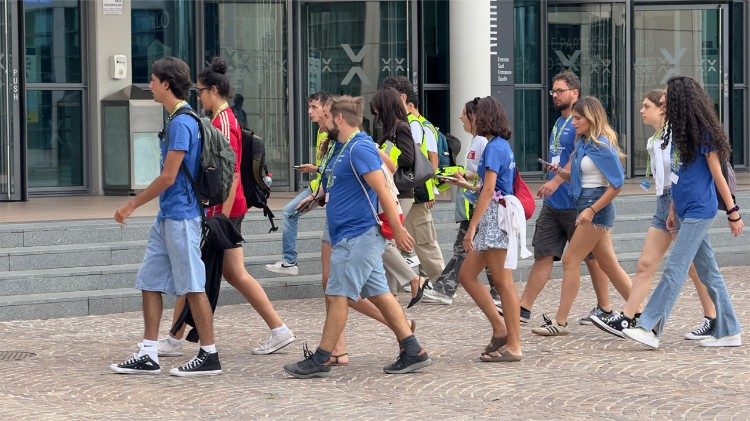 Volontari del Meeting di Rimini 2025